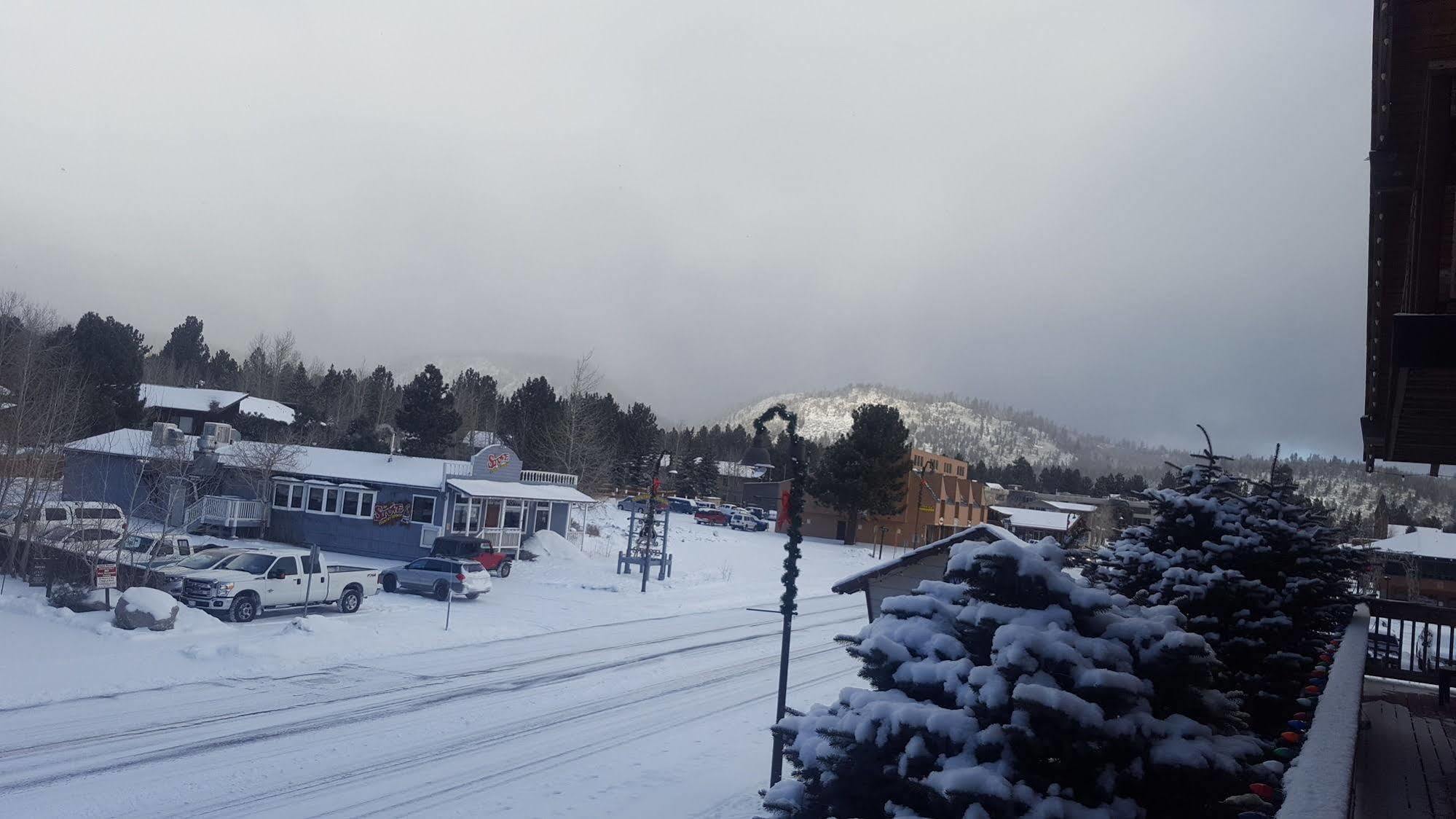The Mammoth Creek Inn Mammoth Lakes Exterior photo